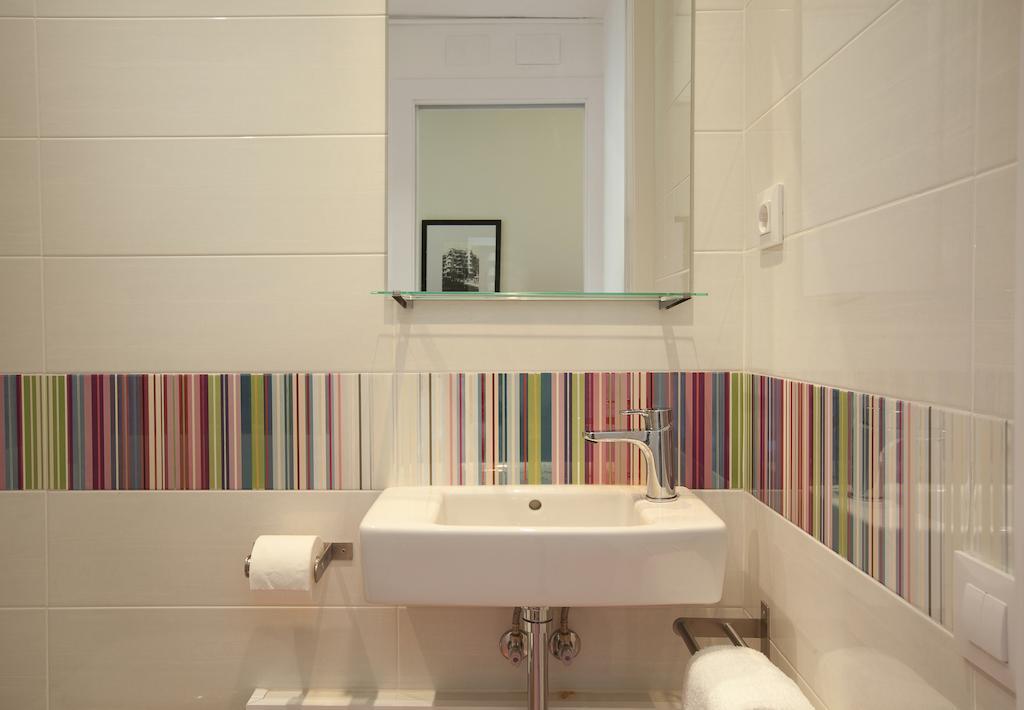 Barnapartments Basic Gracia Barcelona Eksteriør billede