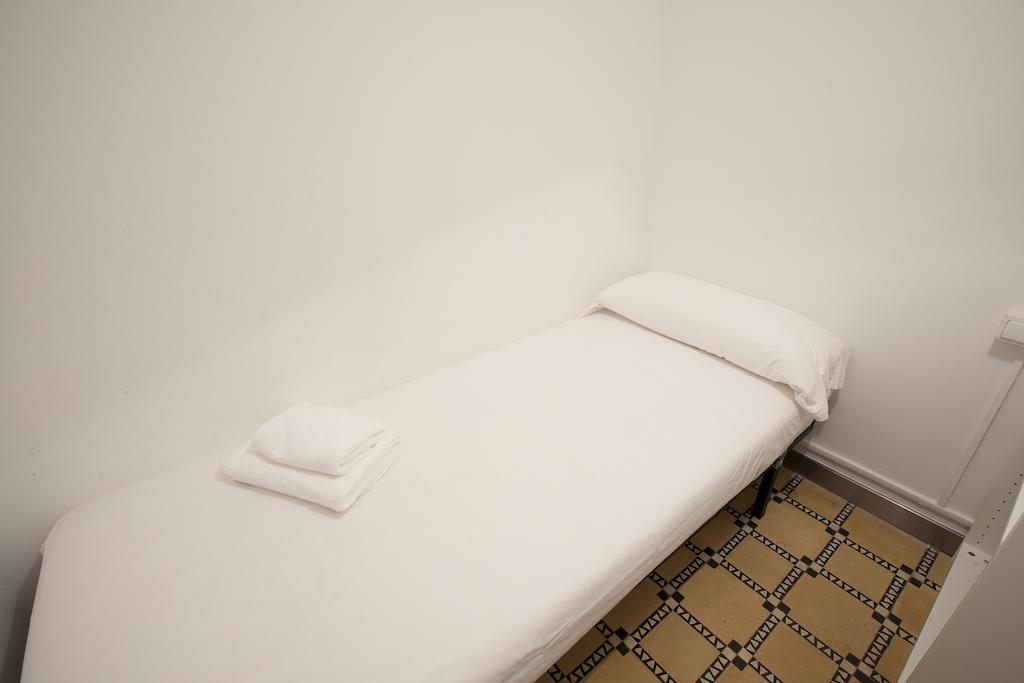 Barnapartments Basic Gracia Barcelona Værelse billede