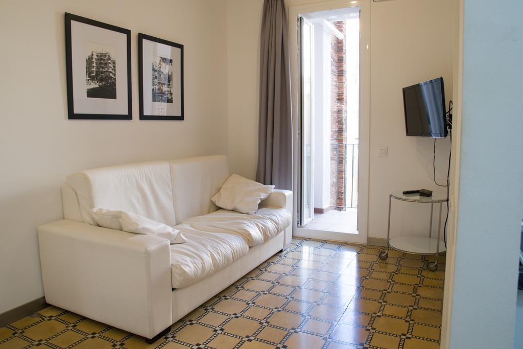 Barnapartments Basic Gracia Barcelona Eksteriør billede