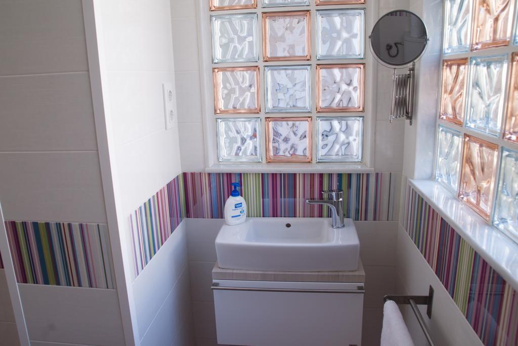 Barnapartments Basic Gracia Barcelona Eksteriør billede