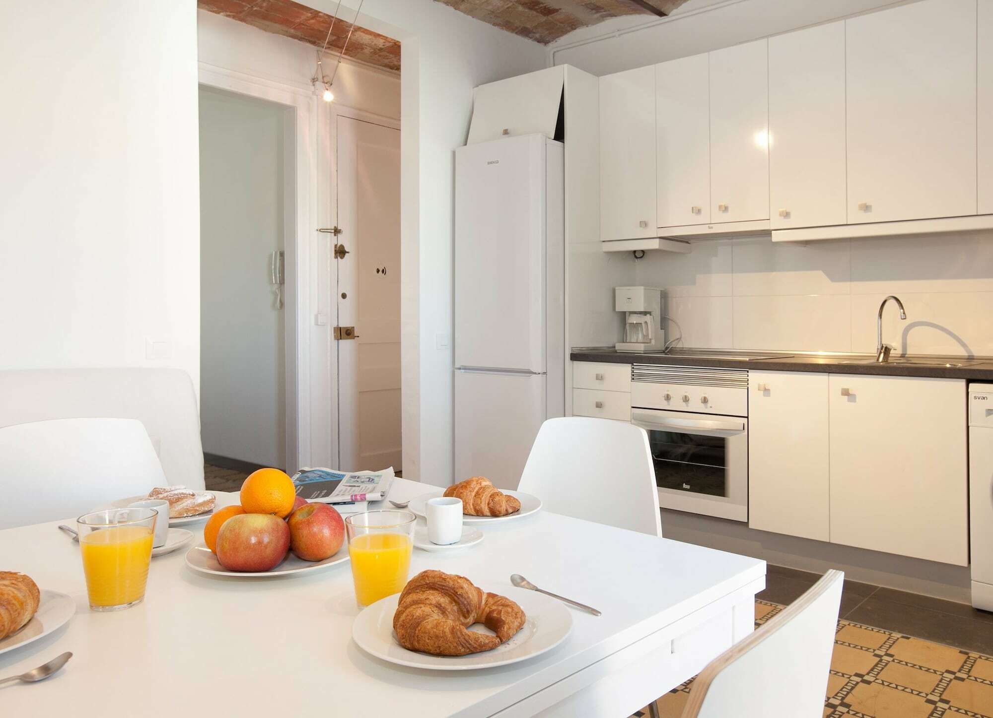 Barnapartments Basic Gracia Barcelona Eksteriør billede